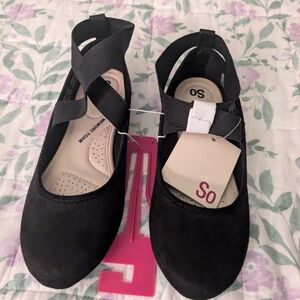 SO Memory Foam Size 6.5 Black Slip On Flats